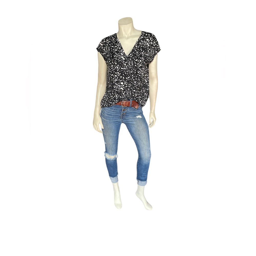 Ann Taylor Blouse
Size XS